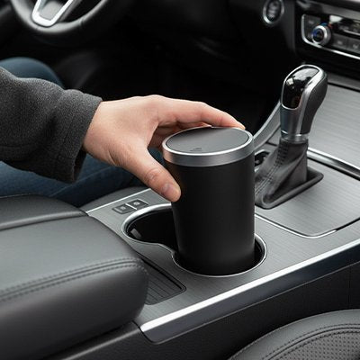Poubelle de voiture​ Cup'Net discret dans console centrale