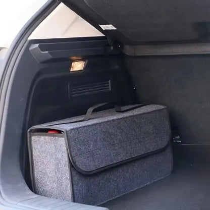 Rangement coffre voiture à gauche dans le coffre